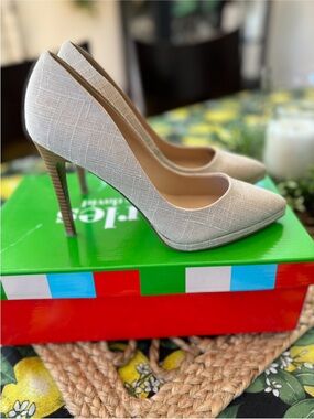 Charles David NEW IN BOX Plateau Linen Heels Light Tan Womens 7 Luxury Summer